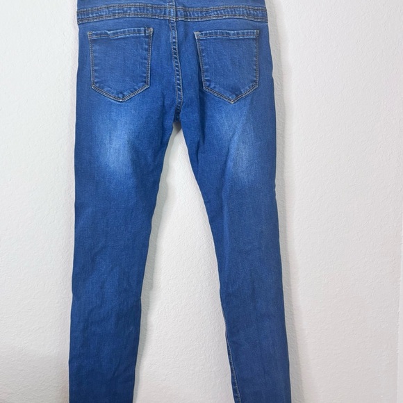 Classic Blue Kids Jeans with Distressed Accents Size 12 - Picture 12 of 13